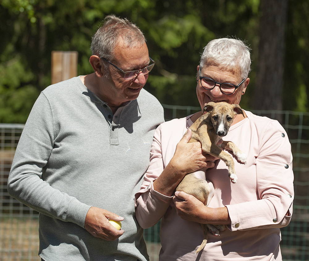 Today Oliwia (Emoticon Lucky Number Seven) moved to her new home in Mullsjö. Her new name is Enzi. Good luck Eva and Börje!